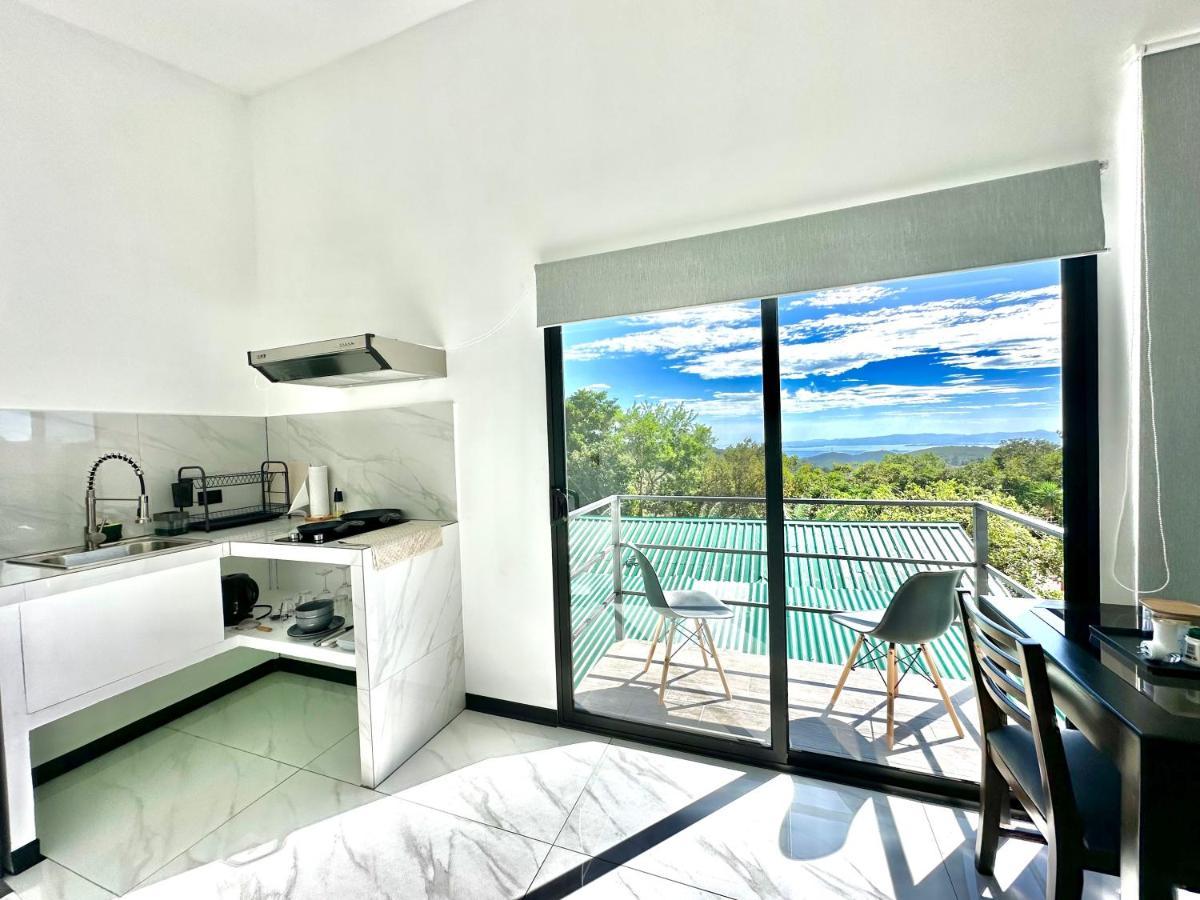Black & White Apartments Monteverde Exterior photo