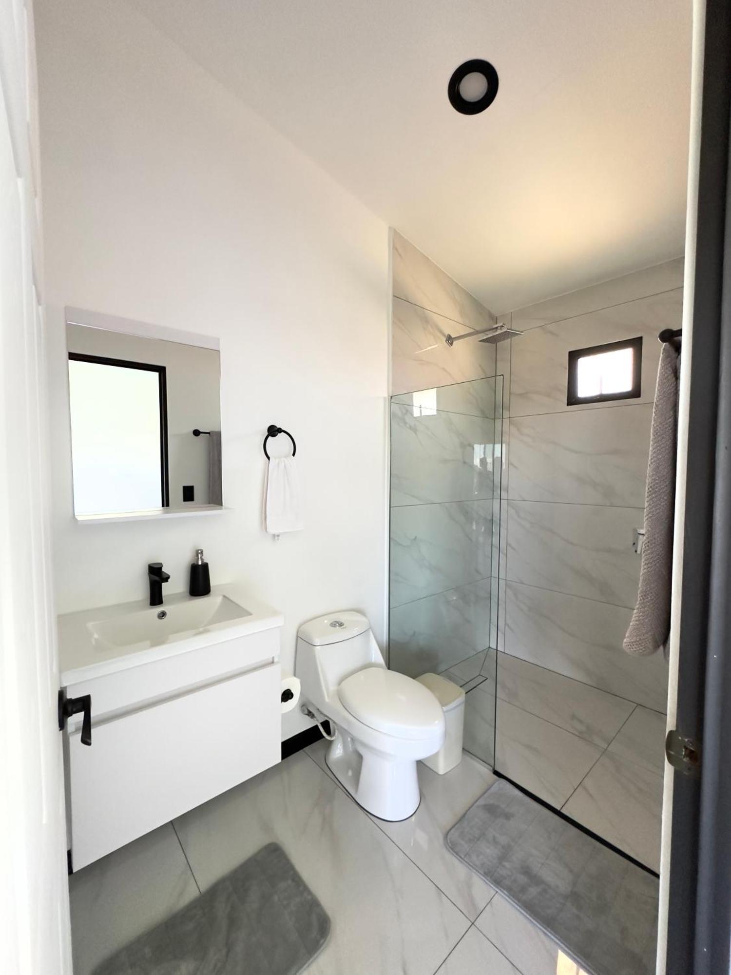 Black & White Apartments Monteverde Exterior photo