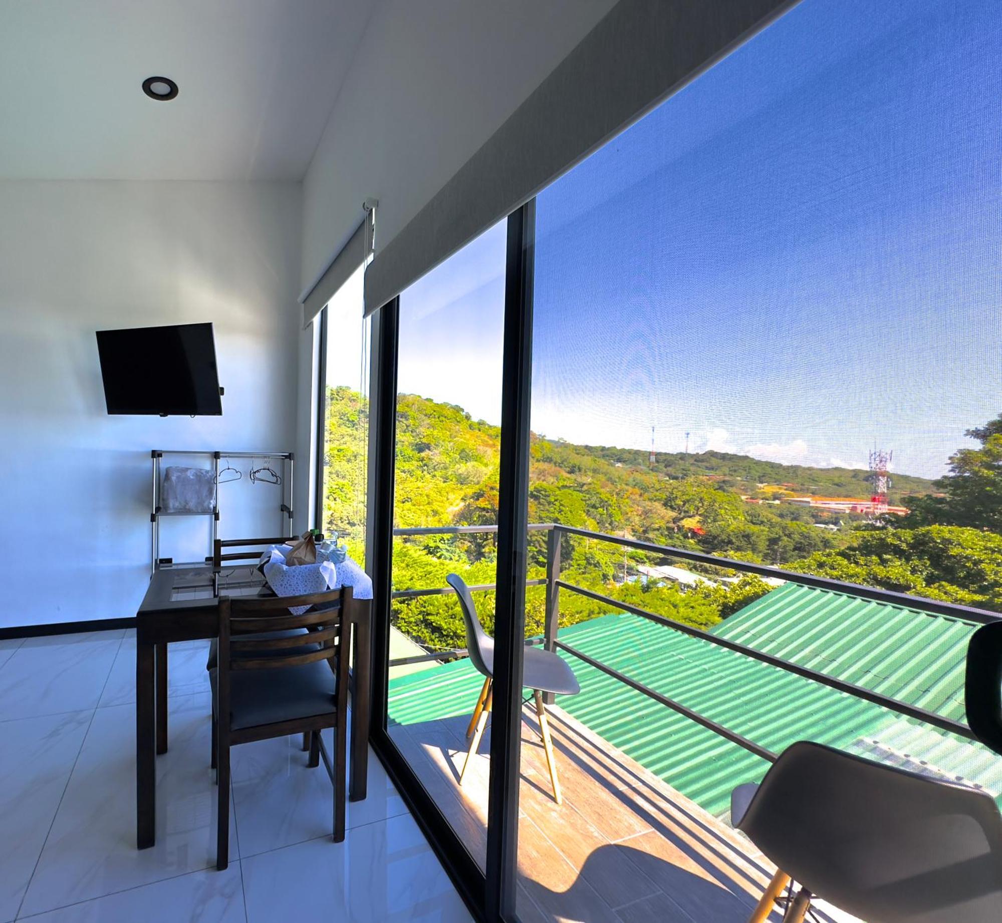 Black & White Apartments Monteverde Exterior photo
